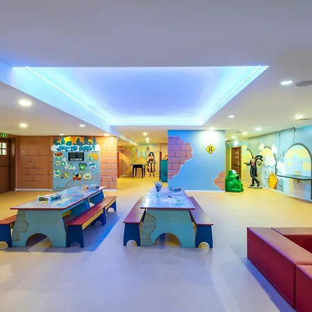 U Magic Palace-3