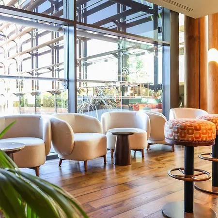 The Orchard Hotel & Restaurant-3