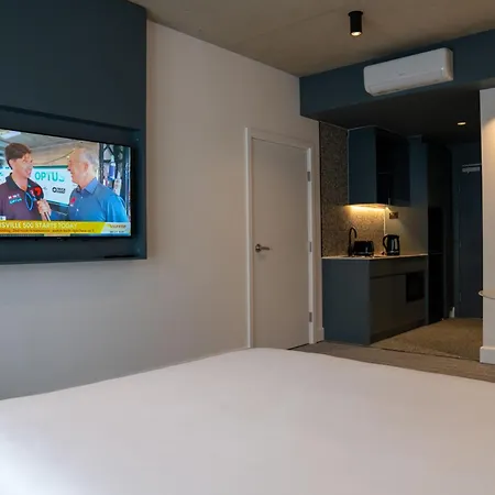 Value Suites Penrith-3