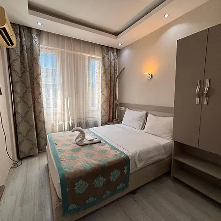 Fly Hotel-3
