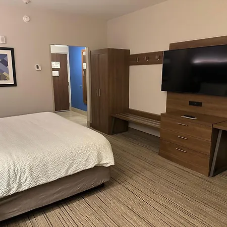 Holiday Inn Express & Suites Macon North By Ihg-3