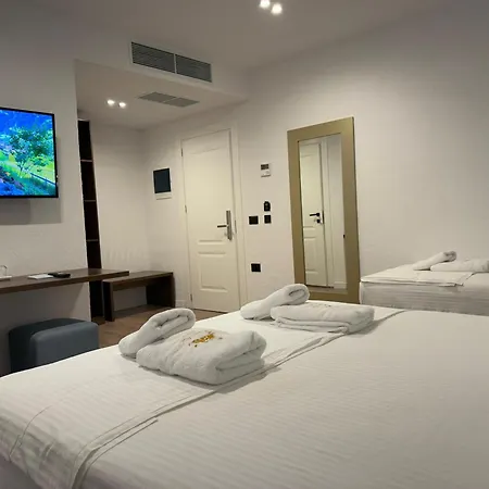 The Queen'S Lion Premium Hotel-2