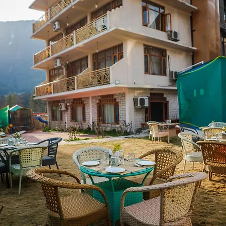 Hill River Resort - Central Heated & Air Cooled - Near Mall Road , Best Property Of Manali 2024- 2025-2
