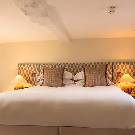 The Feathers Hotel-3