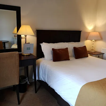 Hatherley Manor Hotel & Spa-3