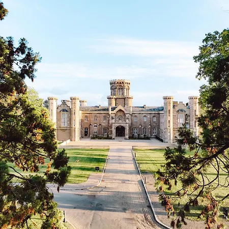Warner Hotels - Studley Castle-2