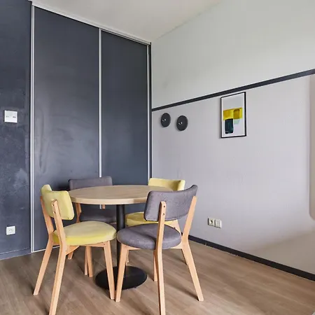 Appart'Hotel Odalys City - Bioparc Lyon Est-2