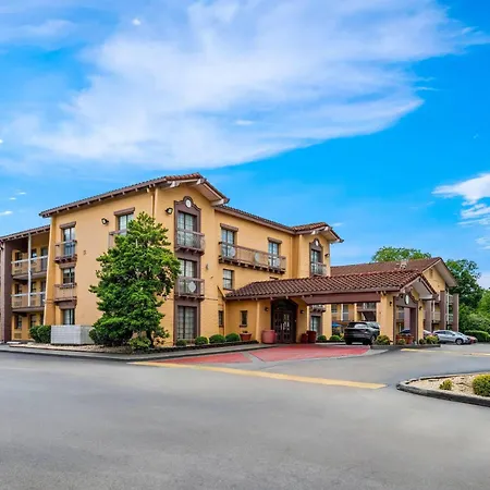 Days Inn By Wyndham Birmingham/West-3