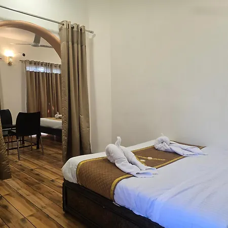 Hotel Vyankatesh & Pure Veg Restaurant-2