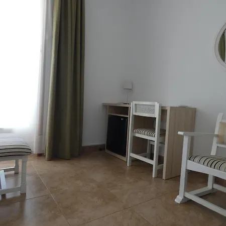 Hostal Port Fornells (Adults Only)-2