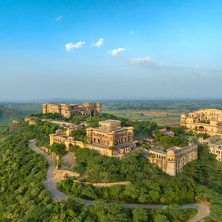 Neemrana'S - Tijara Fort Palace-2