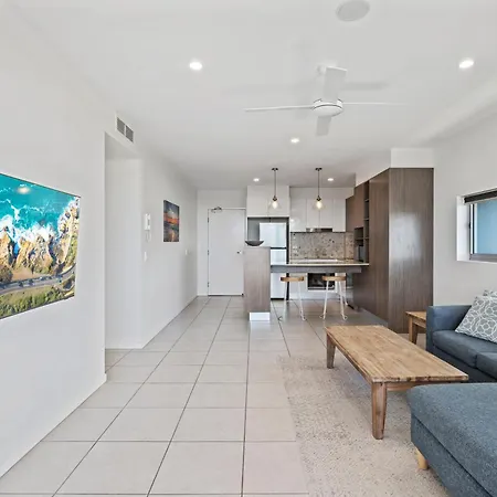 North Shore Oceanside Kawana-2