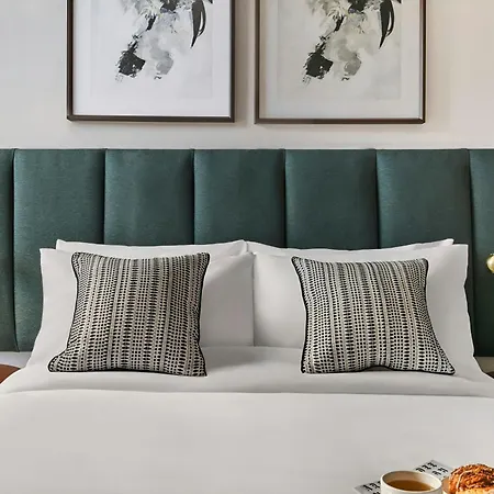 Sonder By Marriott Bonvoy Britain Quay Apartments Grand Canal Square-3