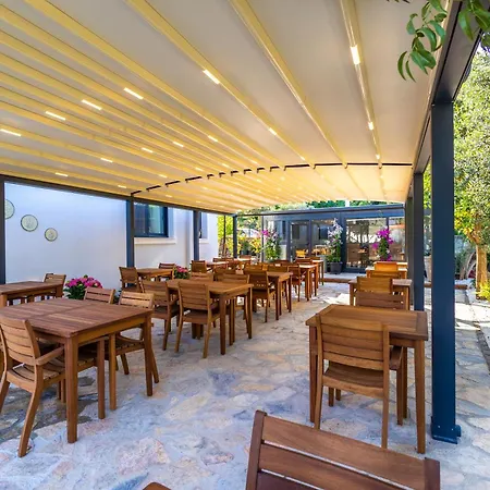 Elizya Boutique Hotel-2