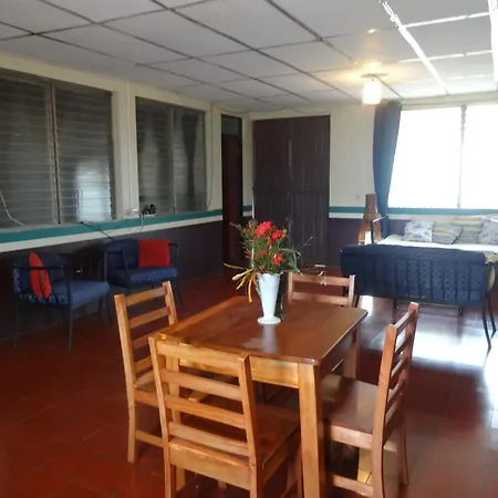 Hostal Harvest House-2