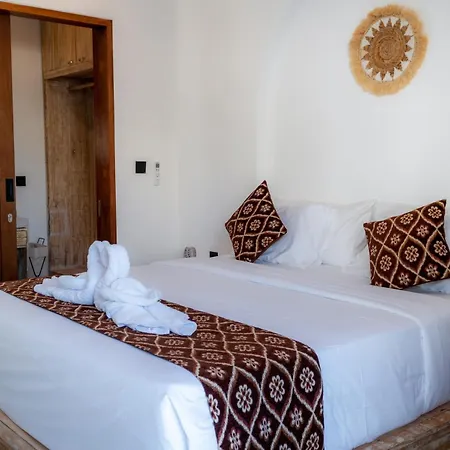 Sanjula Uluwatu-3