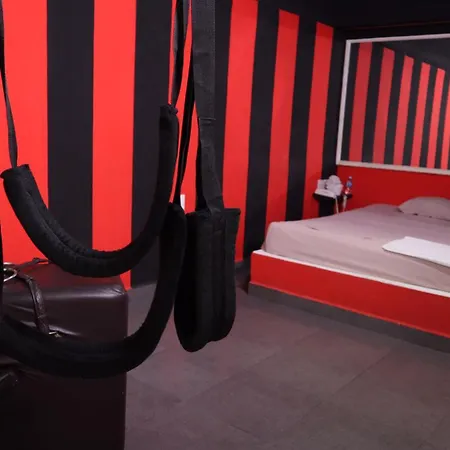 La Selva Auto Hotel Adults Only-3