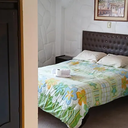 Hostal Holiday Cusco-3