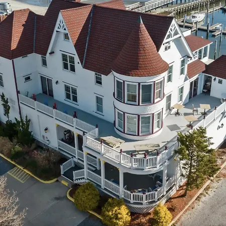 Tavern On The Bay Hotel - Lucky Luciano Suite-2