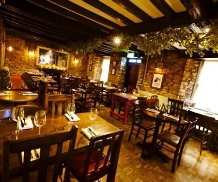 Woodstock Arms-3
