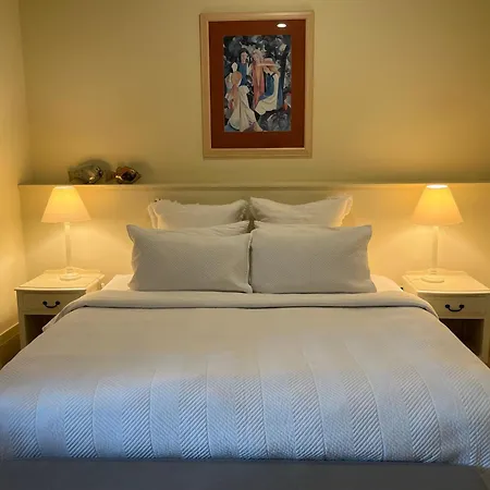 Westwood Country House Guest Suites-3
