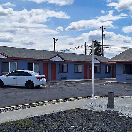 Sundowner Motel-3