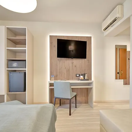Hotel Bisesti ***S-3