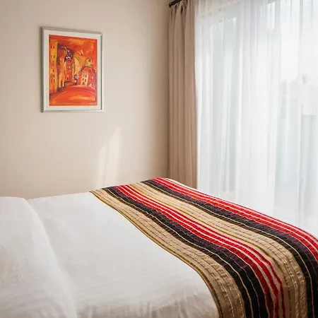 Escala Hotel & Suites-2