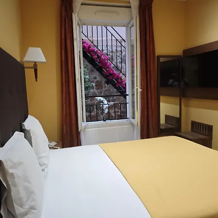Hotel Capitole-2