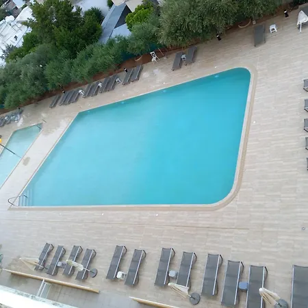 Sunquest Gardens Holiday Resort-2
