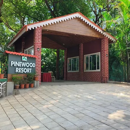 Pinewood Resort-3