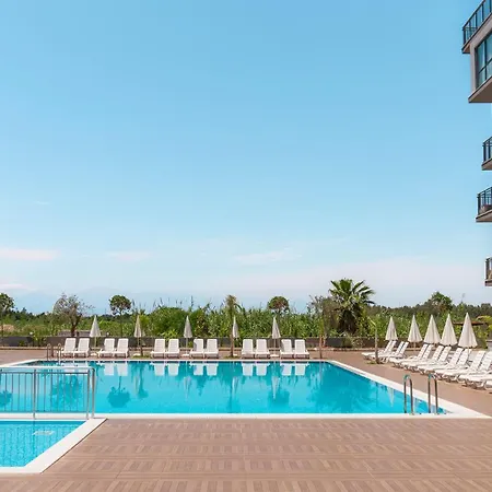 Laristone Suite Spa Hotel-3