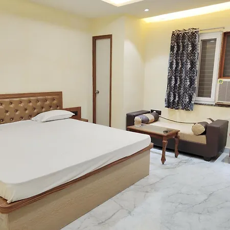 Hotel Shree Radhe & Banquet-3