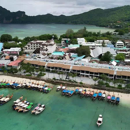 Phi Phi At Pier-2