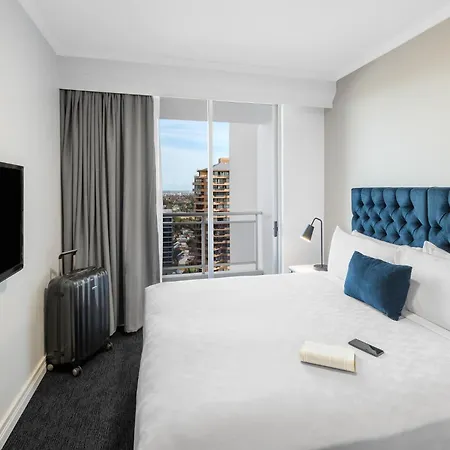 Meriton Suites Bondi Junction-3