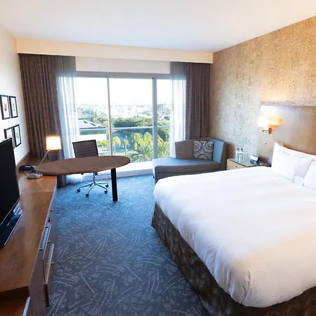 Miyako Hybrid Hotel Torrance-3