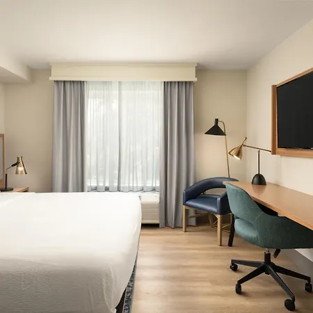Fairfield Inn & Suites Jacksonville Butler Boulevard-3