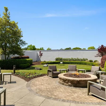 Courtyard By Marriott Greenville-3