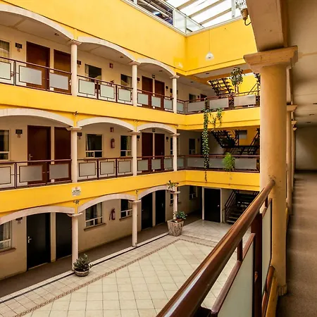 Capital O Hotel Victoria Morelia-3
