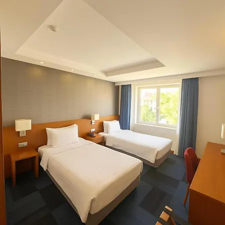 Taxim Express Bosphorus Hotel-3