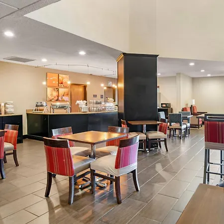 Comfort Suites Monroe-2