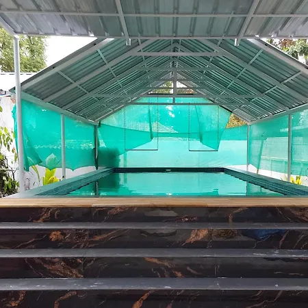 Johnson'S Homestay With Pool & Ecohouseboat Near Town Beach-2