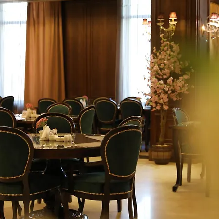 La Roche Hotel-3