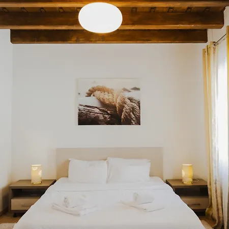 Casa Nicolae Luxury Suites-3