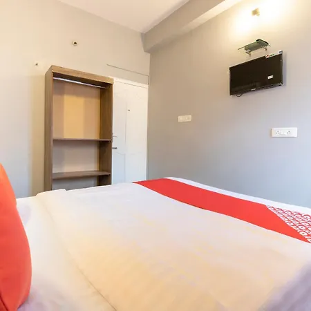 Hotel O Gold Inn Grey-3