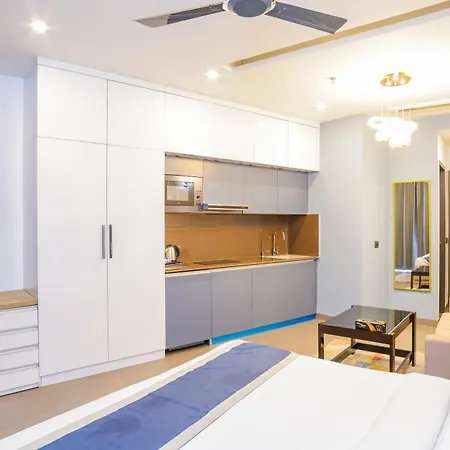 Hotel Livbox At Supernova-3