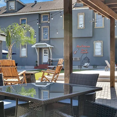 Sleeps 24-Spacious Suites Near Fq W Pool-2
