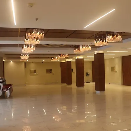 Shivangan Hotel And Banquet-2