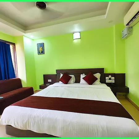 Hotel Deep Ganga Stay Near Sea Beach - Lift & Parking Facility - Fully Air Conditioning Luxuary Rooms - Top Rated Hotel In Puri-3