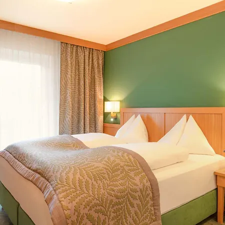 Romantik Hotel Die Gersberg Alm Mit Panoramablick Auf Salzburg Und Outdoor Pool Ab Mai-3